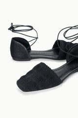 Willa Flat | Black