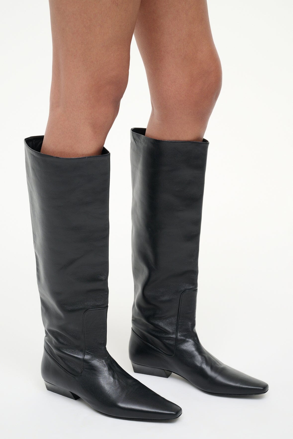 Wally Flat Boot | Black