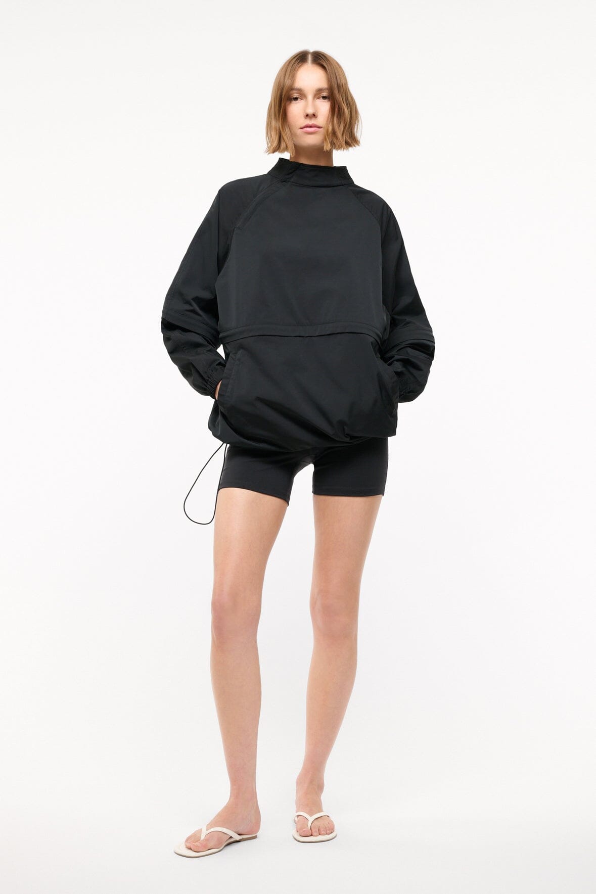 Peak Anorak | Black
