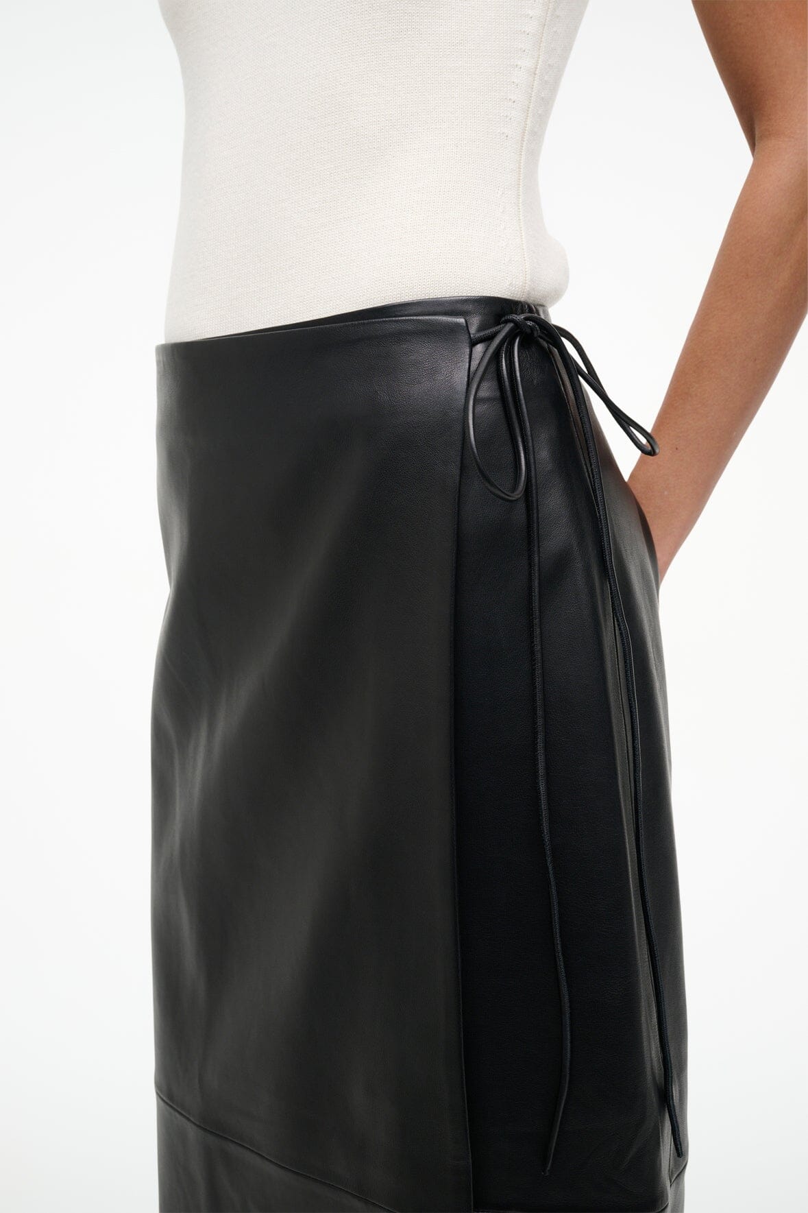 Roman Leather Wrap Skirt | Black
