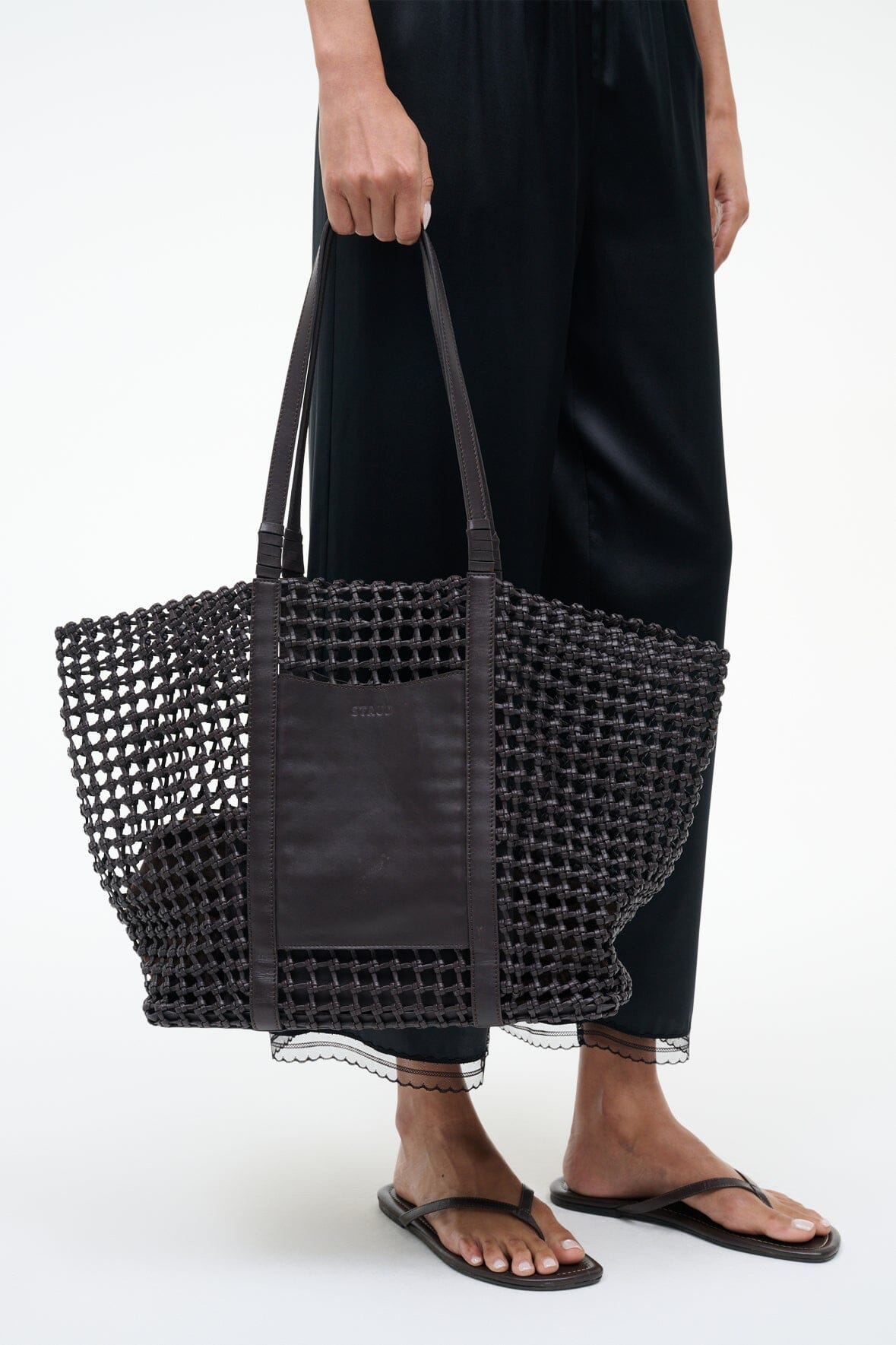 Getaway Hand - Knotted Tote Bag | Espresso