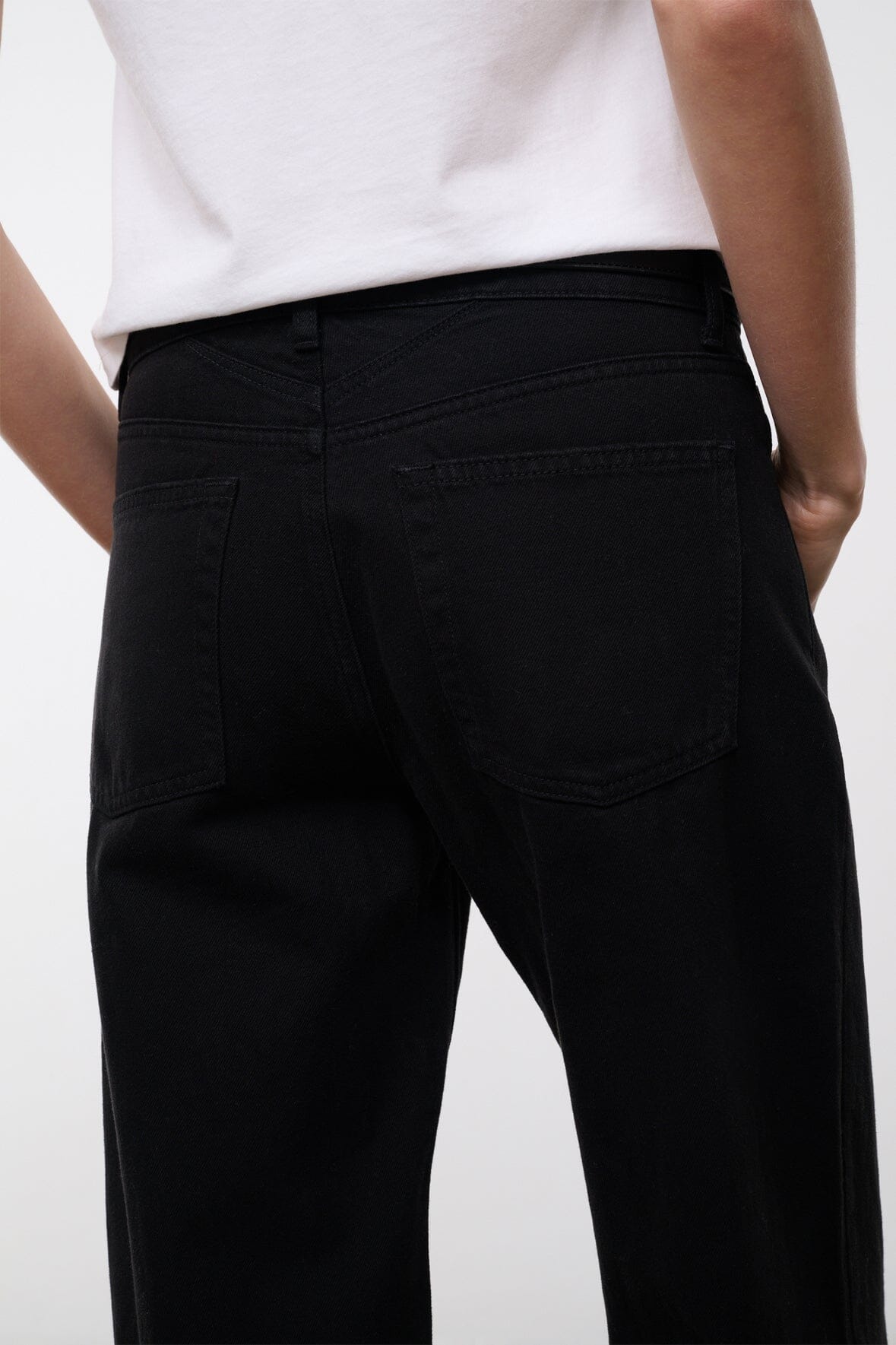 Gus Relaxed Jean | Black