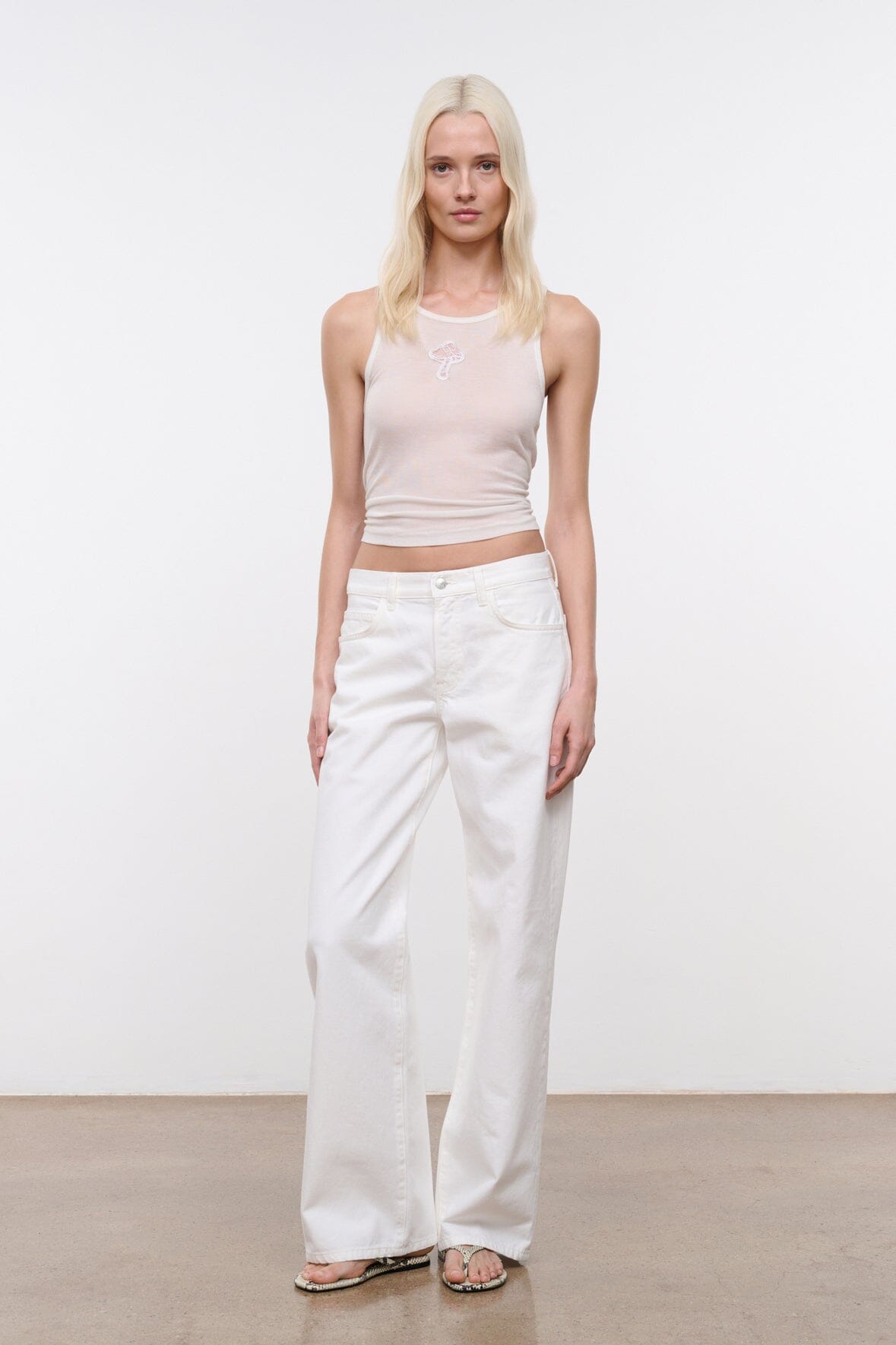 Gus Relaxed Jean | White