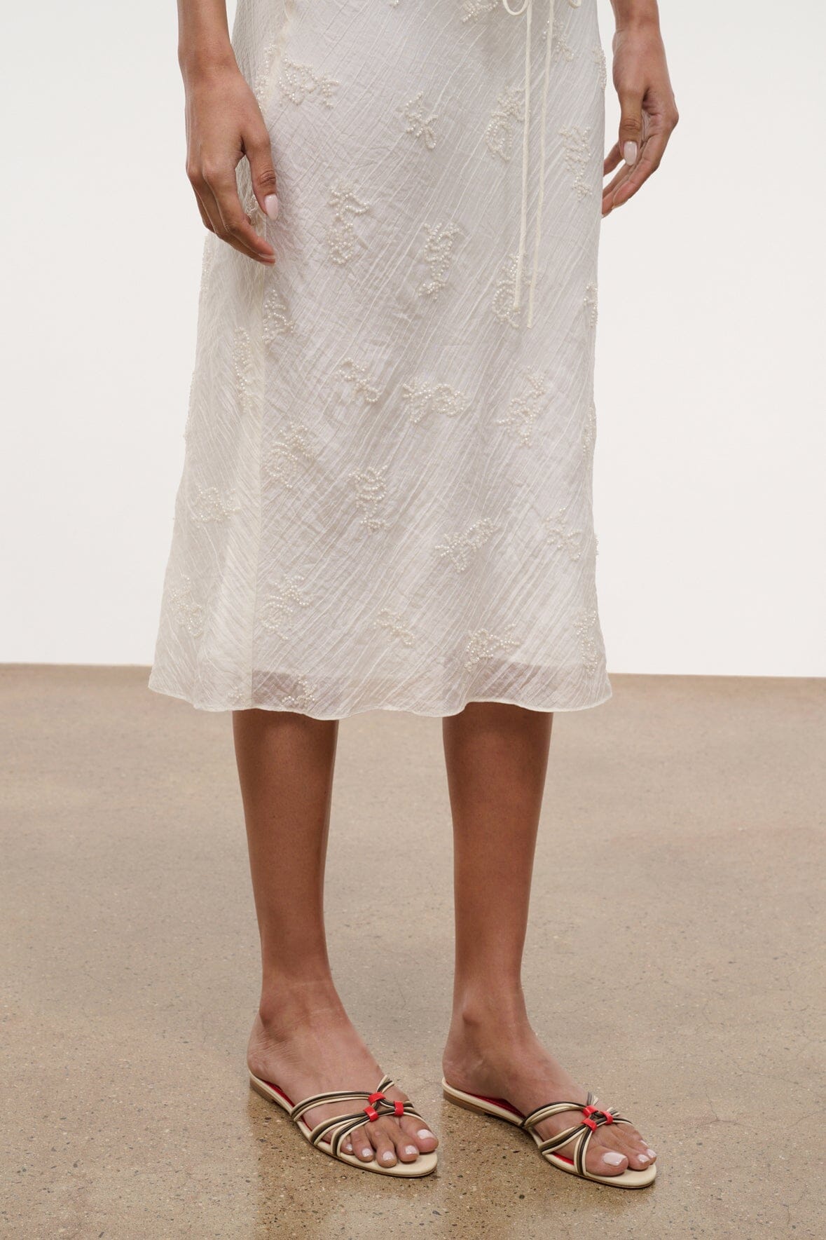 Carrie Sandal | Cream Red Rose