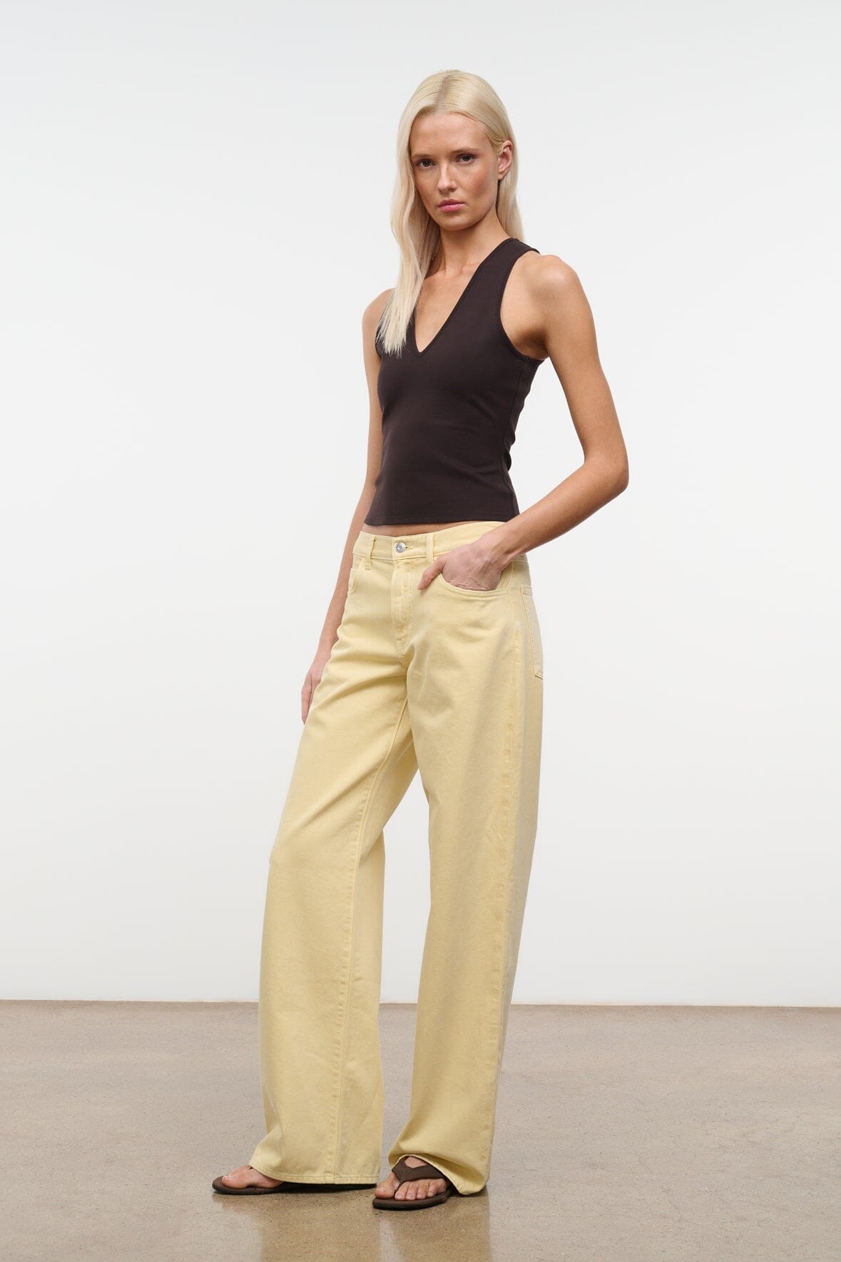 Gus Relaxed Jean | Butter