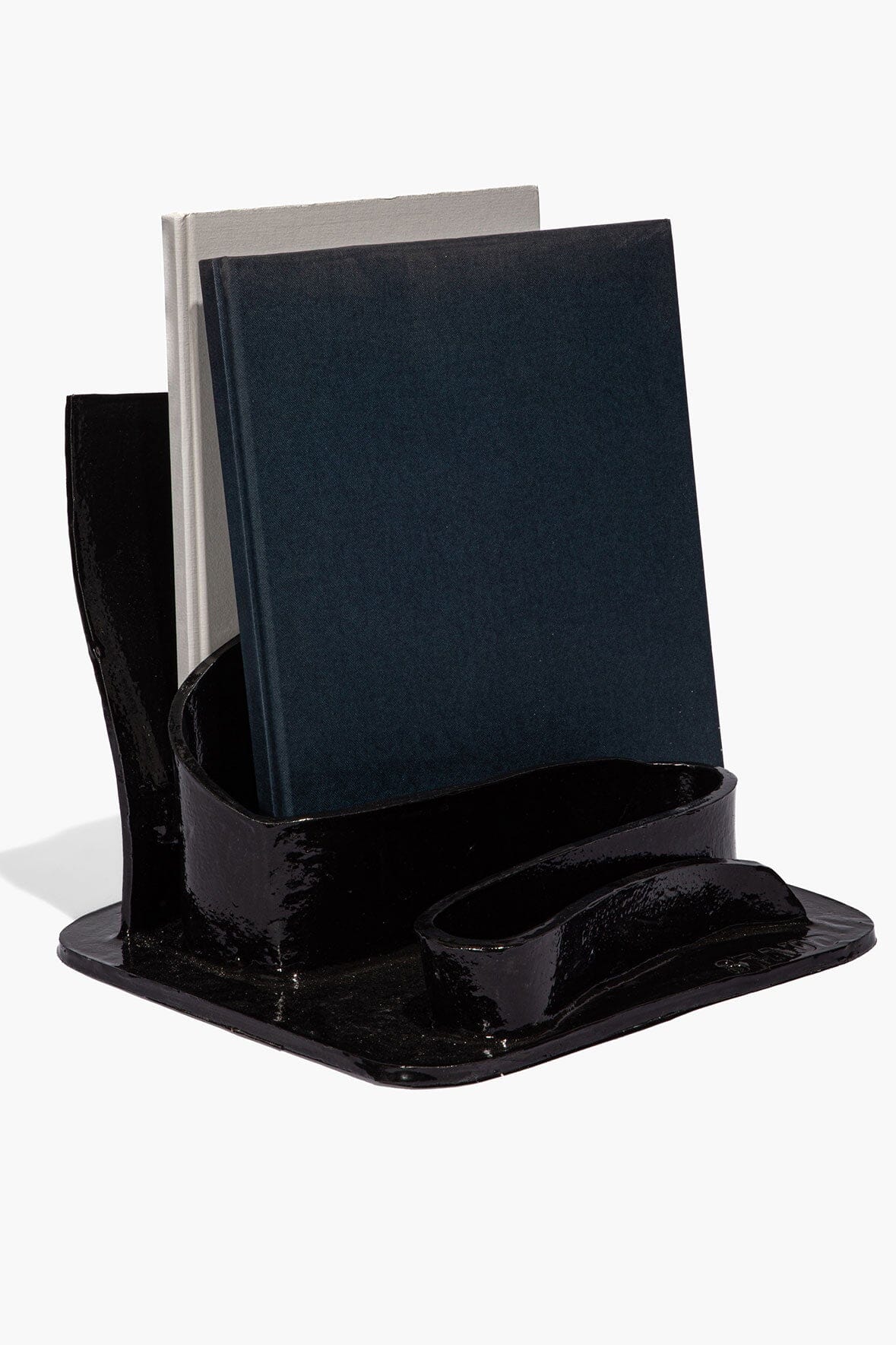 Wavy Stationary Holder | Black Glaze