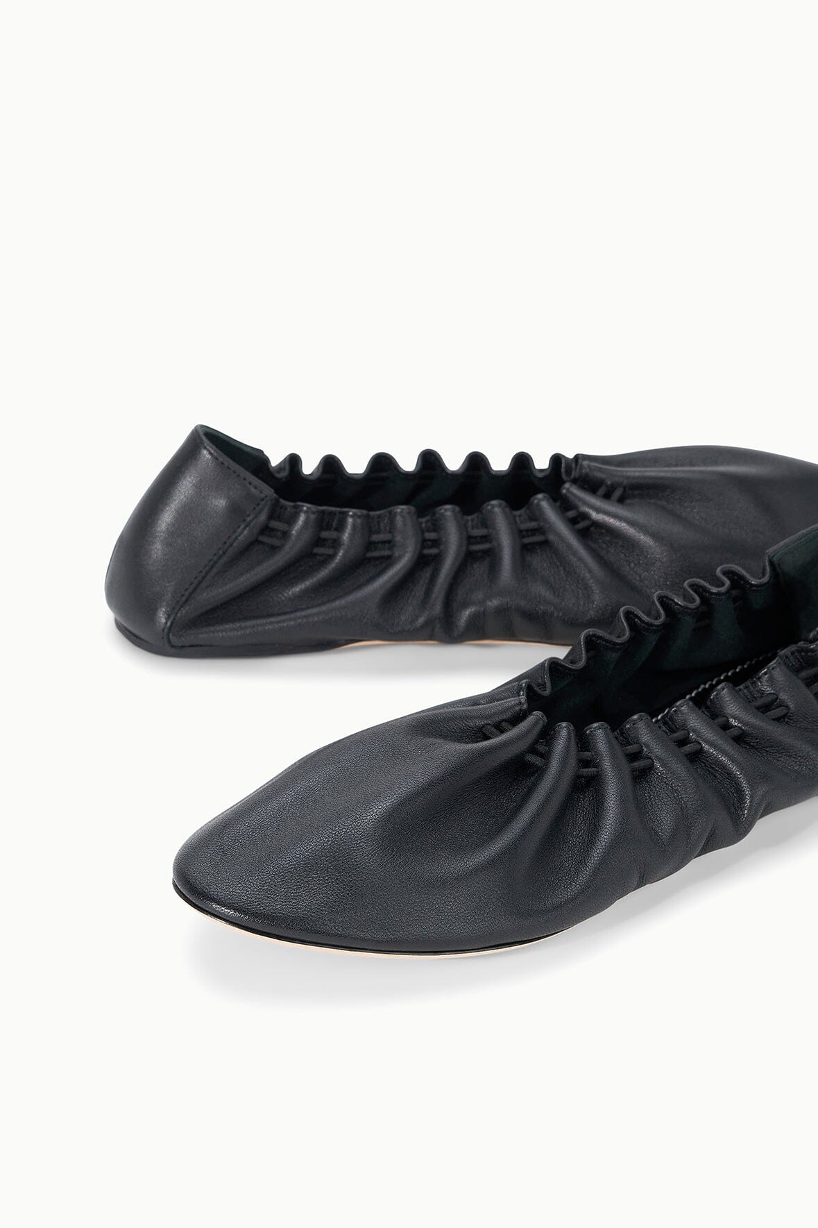 Rue Flat | Black
