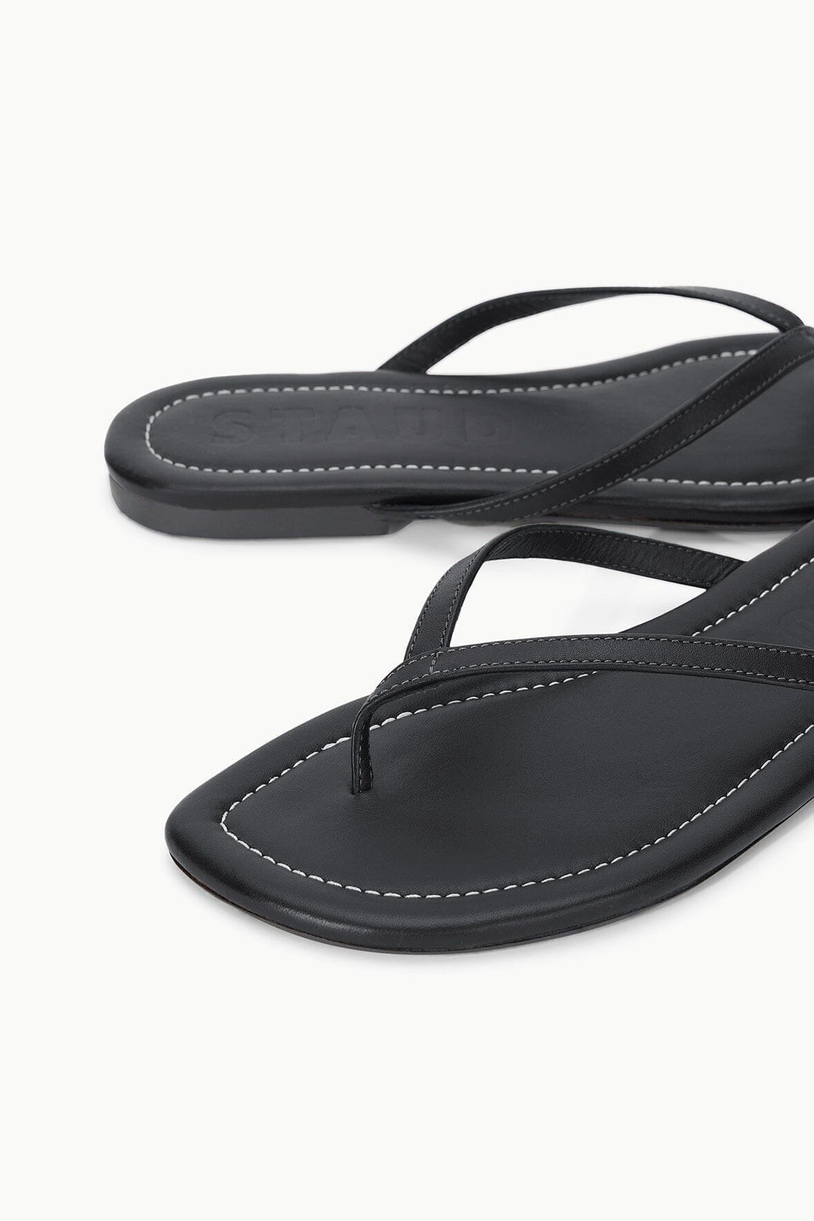 Freja Thong Sandal | Black